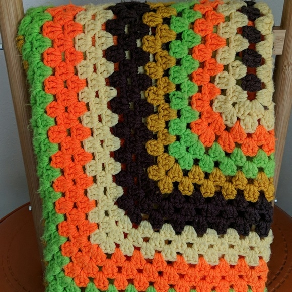 Large Granny Square Afghan - Picture 2 of 6